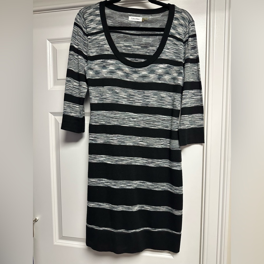 Calvin Klein black/white/grey sweater dress size M
